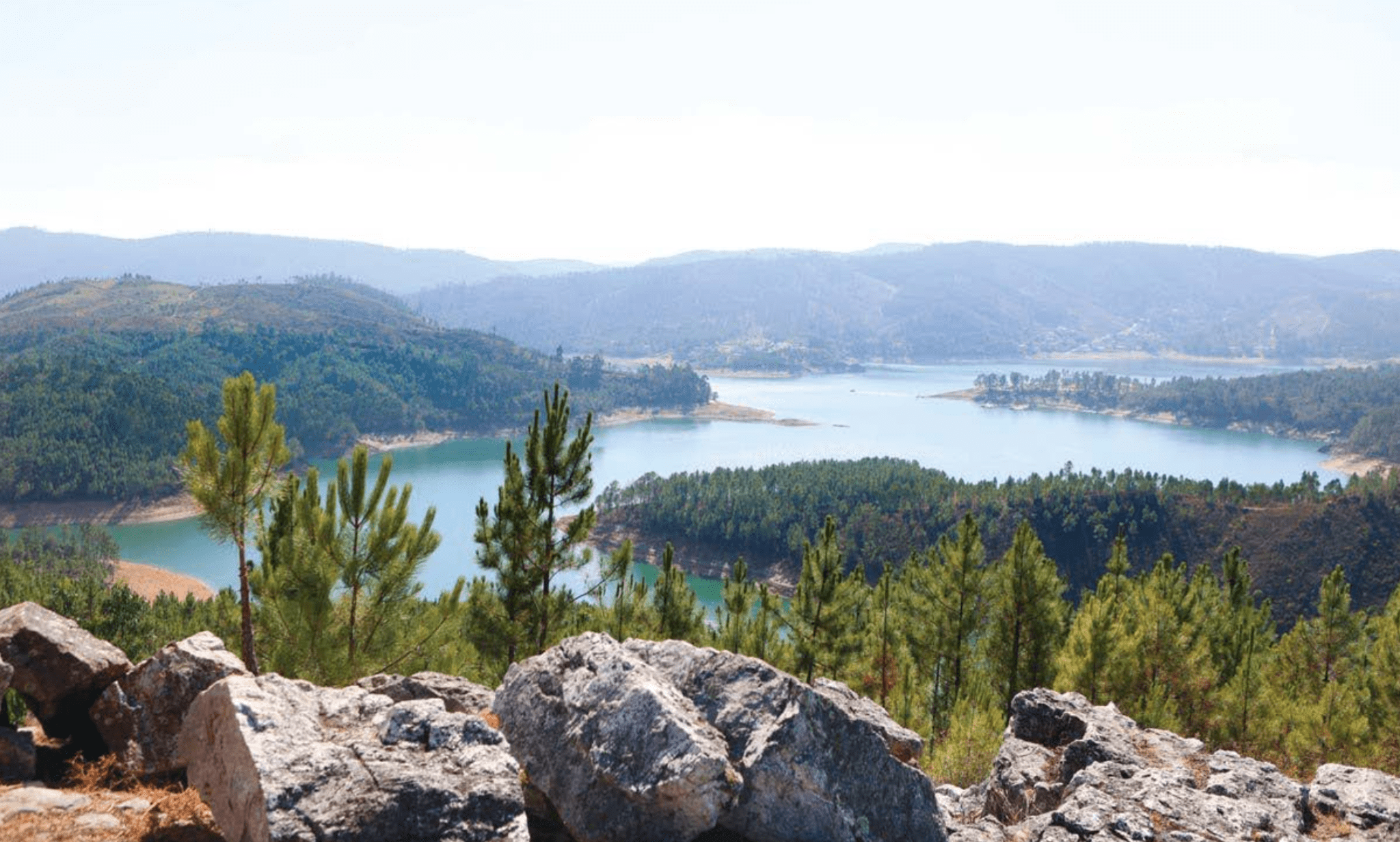 Living by the Lake – Traumgrundstücke am See in Zentralportugal